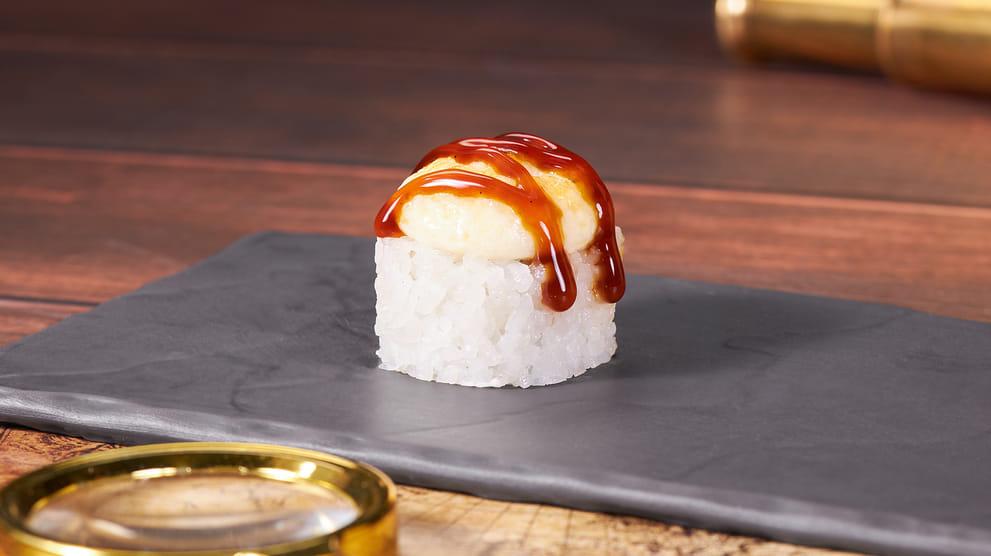 Блюдо Ролл Охотский с копченой кетой меню Мир Суши Ролл Охотский с копченой кетой - Роллы - Мир Суши, Мегион